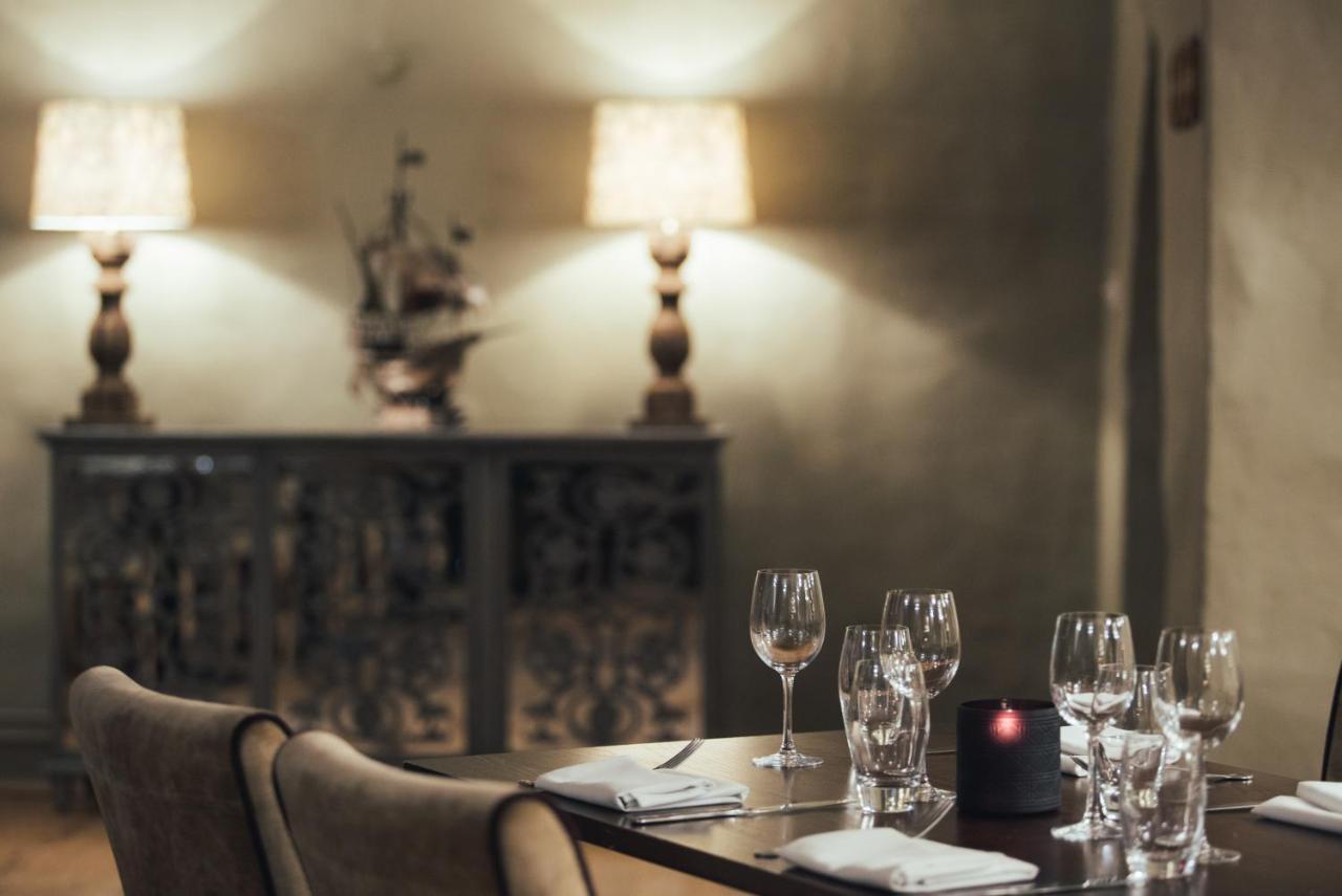 Boringdon Hall Hotel And Spa Plymouth Exterior photo Wine tasting at Château de Pommard